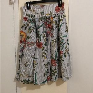 Zara floral comfortable skirt